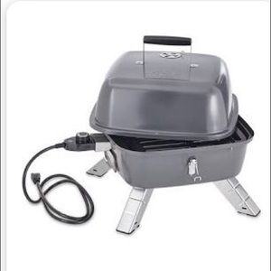 Brand new Pampered Chef indoor outdoor grill